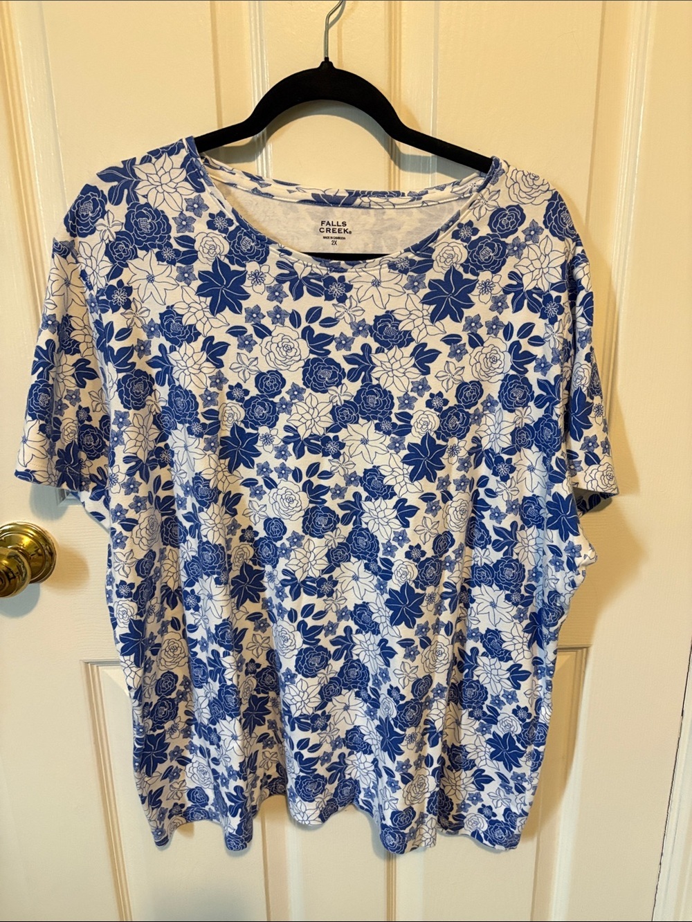 Falls Creek Blue and White Floral Short Sleeve Tee